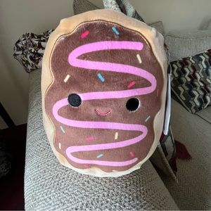 NWT! Squishmallows DEJA the Donut, 8"